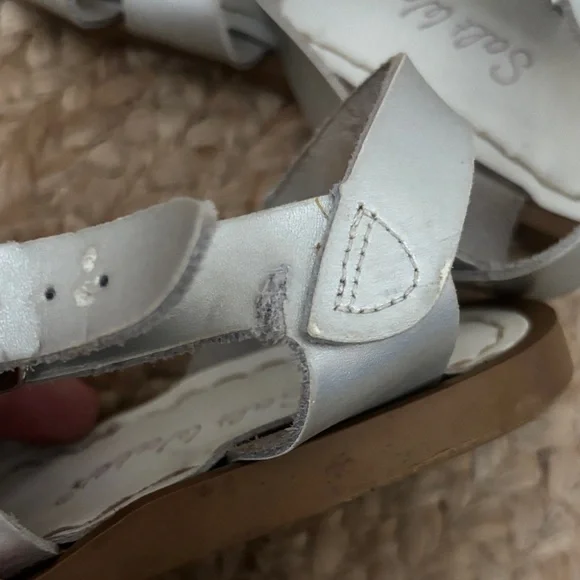 Girls Salt Water Sandals - Silver size 13 - Picture 3 of 3